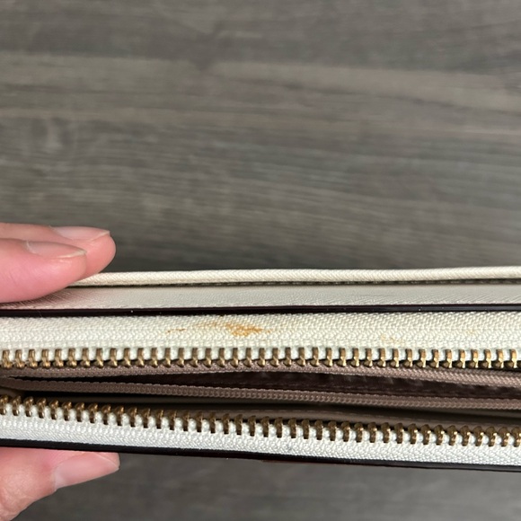 Kate Spade Wallet - Picture 8 of 10